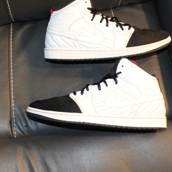 jordan 1 retro 99 black toe